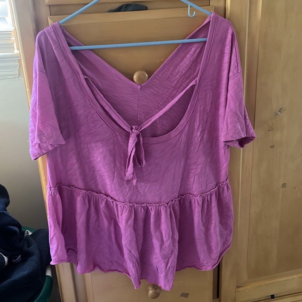 AMERICAN EAGLE TOP! - Picture 2 of 4